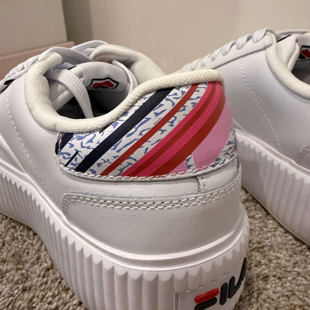 FILA Sandblast Oversole Sneakers - Picture 10 of 13